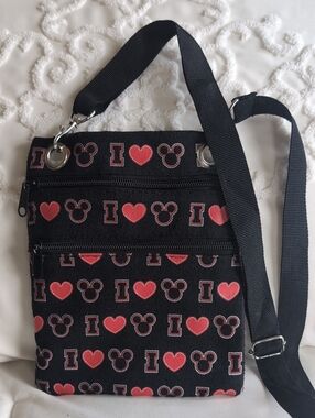 Disney Mickey Mouse The True Original Crossbody Purse 'I ♥️ Mickey'